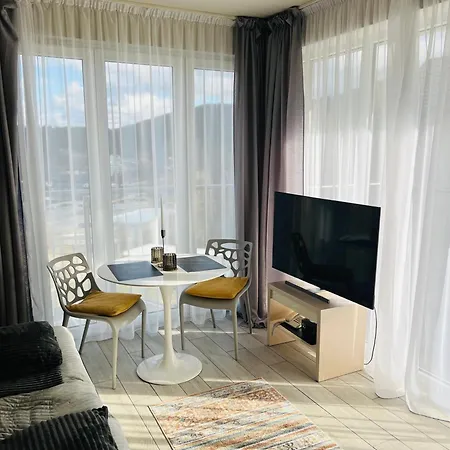 25 Czarna Gora Nr 5 Ischgl Daire *