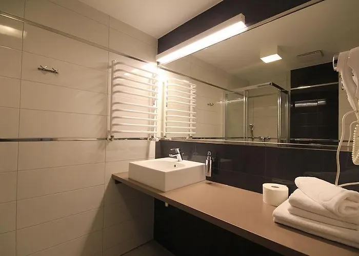 25 Czarna Gora Nr 5 Ischgl * Sienna (Klodzko)